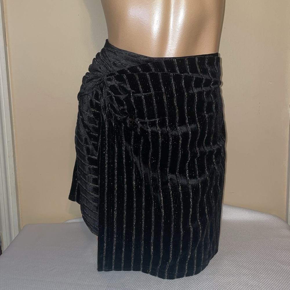 JOA Women’s skirt large 12 14 black silver mini wrap party holiday Anthropologie